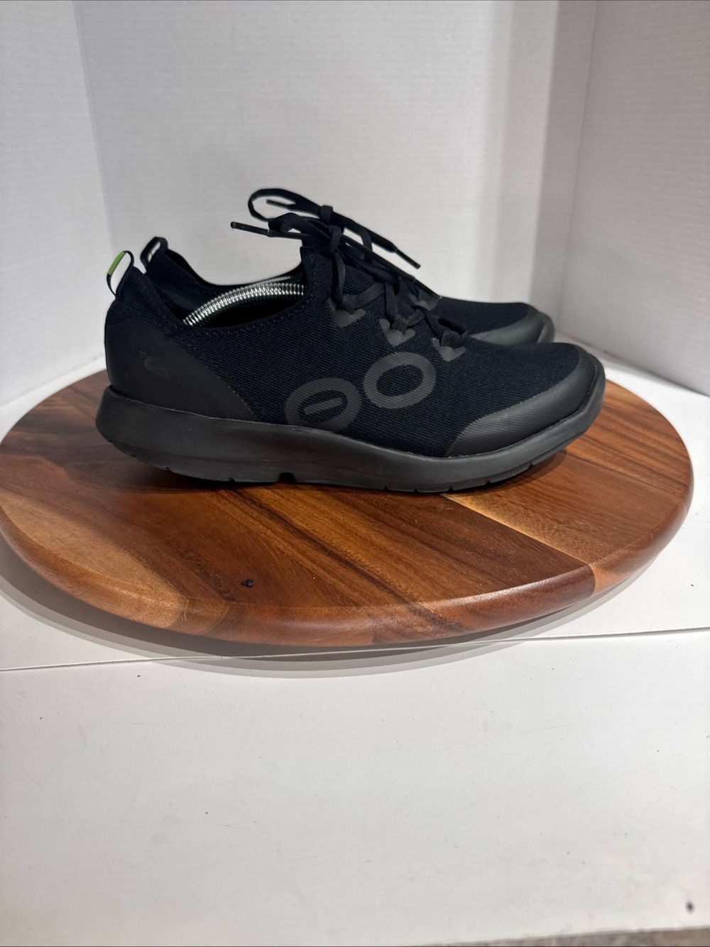 OOFOS OOMG Sport LS Men's Size 10.5 Black Comfort Running Shoes Lightweight